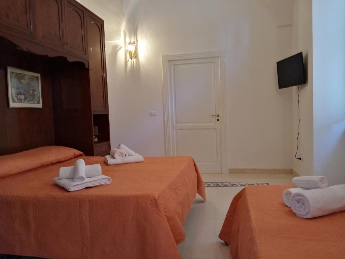 Bed and Breakfast Dimora storica Le Perle Lecce Esterno foto