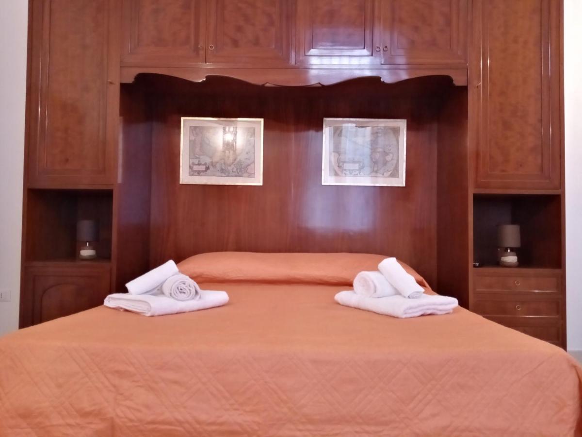 Bed and Breakfast Dimora storica Le Perle Lecce Esterno foto