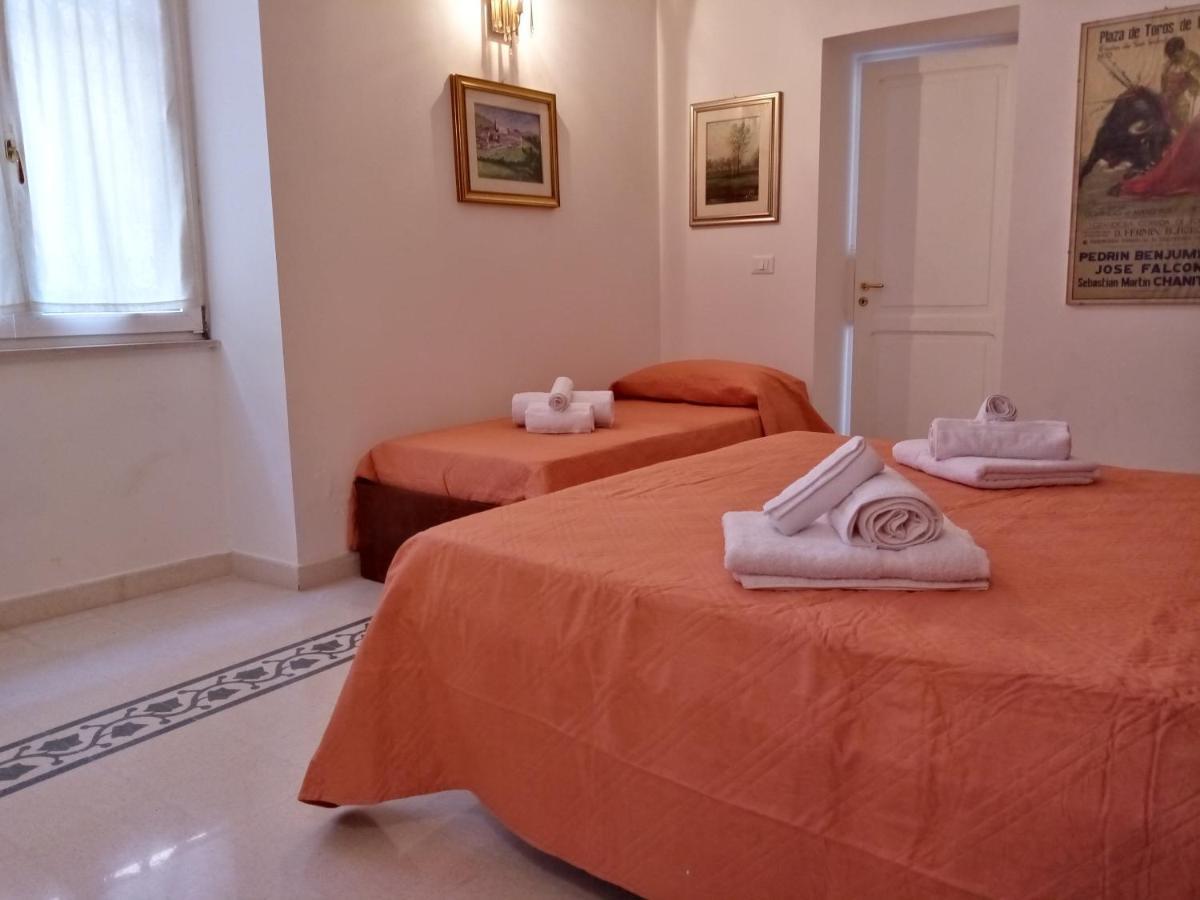 Bed and Breakfast Dimora storica Le Perle Lecce Esterno foto