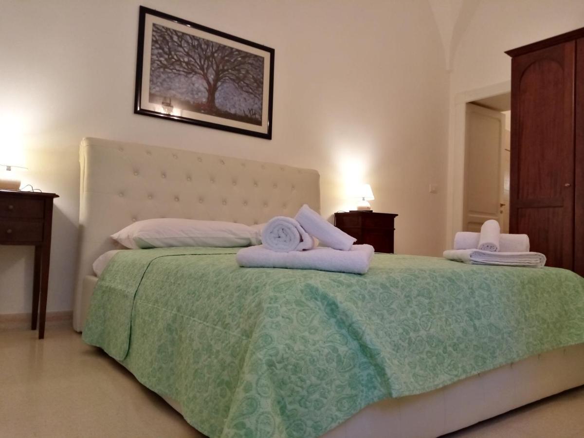 Bed and Breakfast Dimora storica Le Perle Lecce Esterno foto